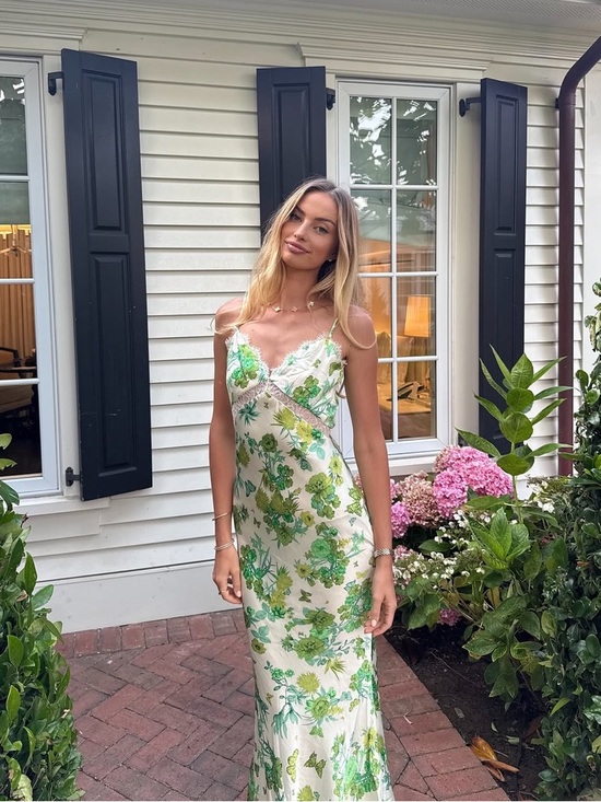 Elliatt Dresses & Skirts - Elliatt Green Floral Slip Maxi Dress